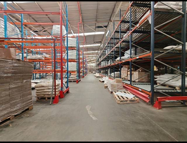 6,490M² WAREHOUSE TO LET IN CITY DEEP